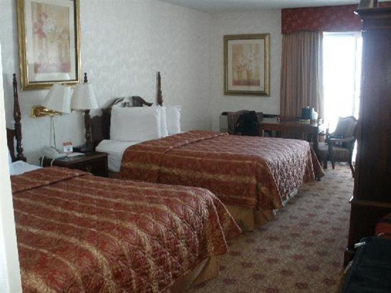 Hamilton Inn Select Beachfront ماكيناو سيتي المظهر الخارجي الصورة