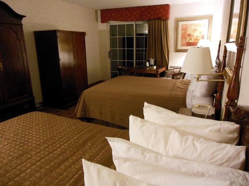 Hamilton Inn Select Beachfront ماكيناو سيتي المظهر الخارجي الصورة
