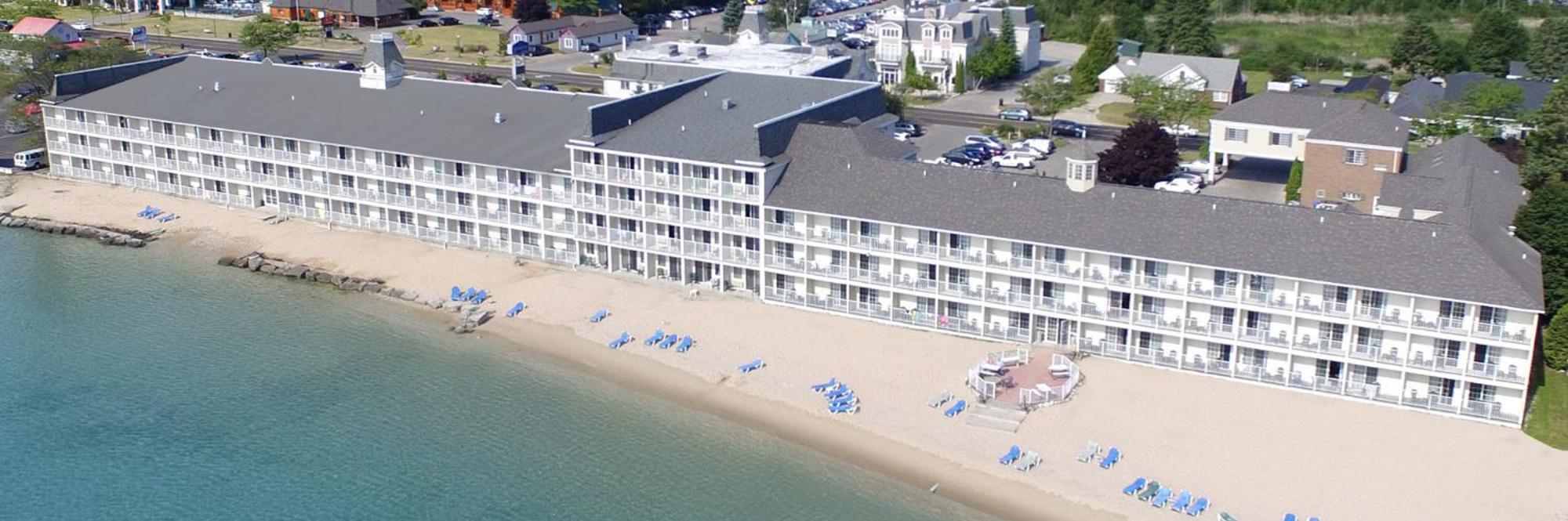 Hamilton Inn Select Beachfront ماكيناو سيتي المظهر الخارجي الصورة