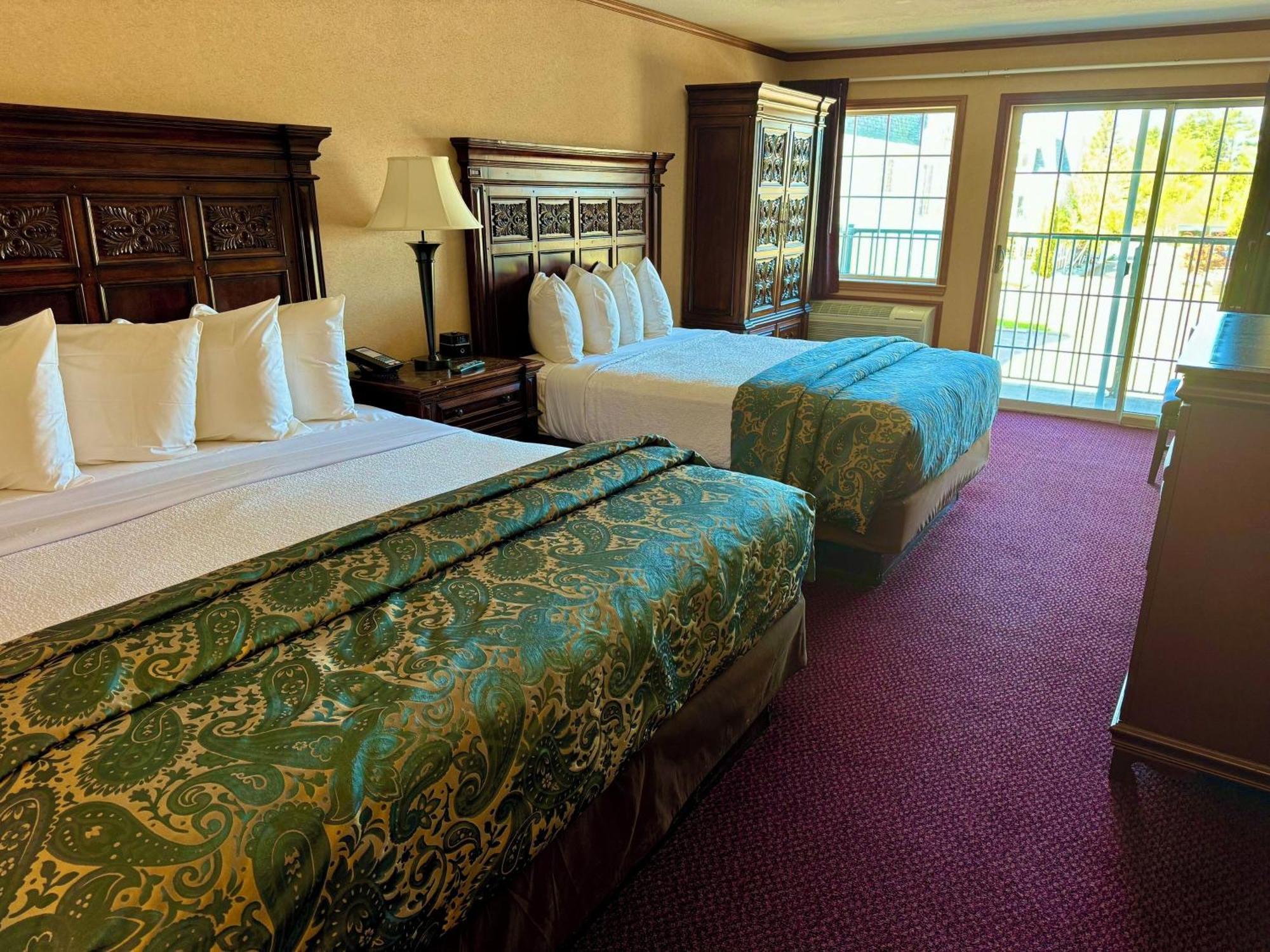 Hamilton Inn Select Beachfront ماكيناو سيتي المظهر الخارجي الصورة