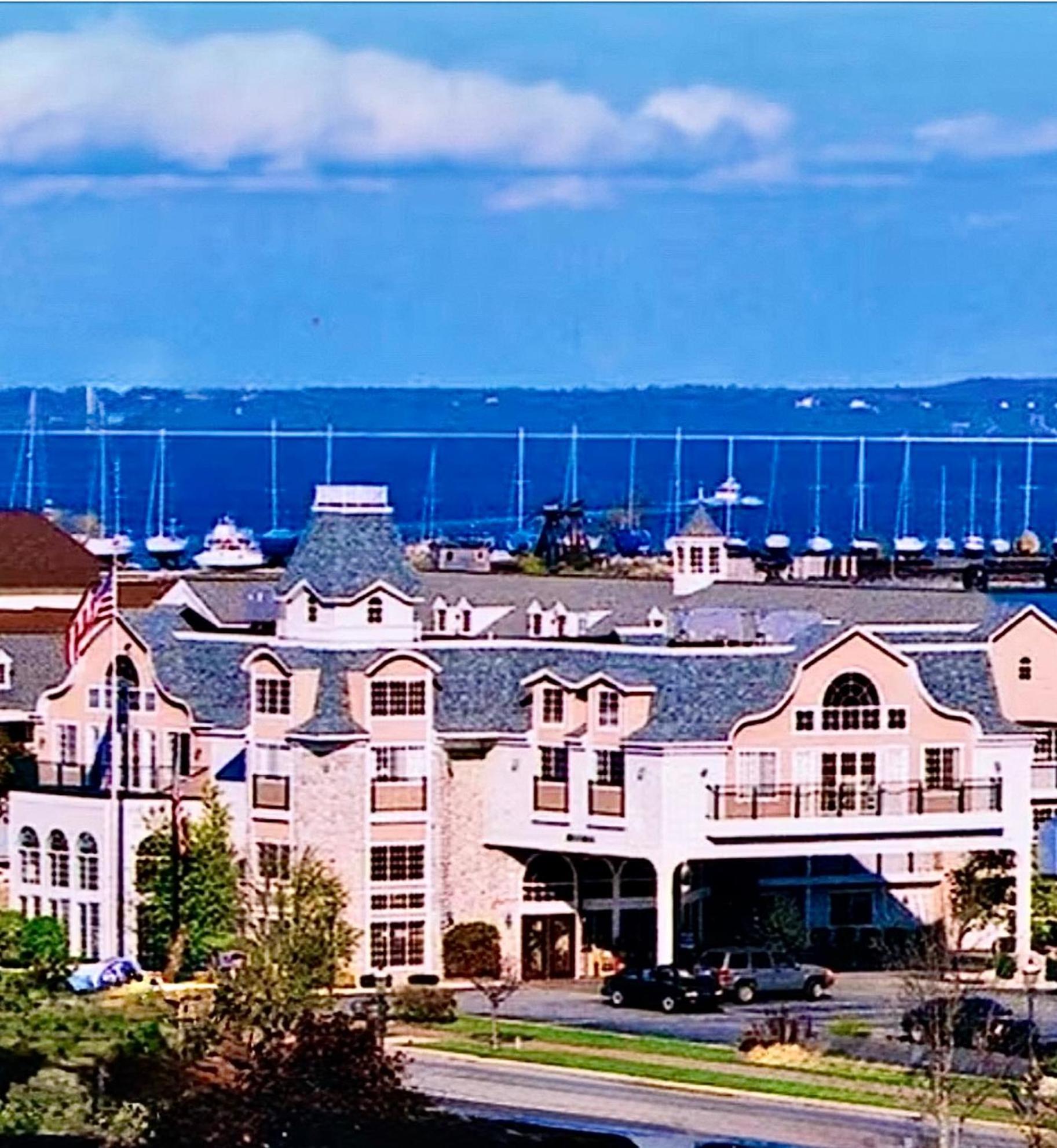 Hamilton Inn Select Beachfront ماكيناو سيتي المظهر الخارجي الصورة